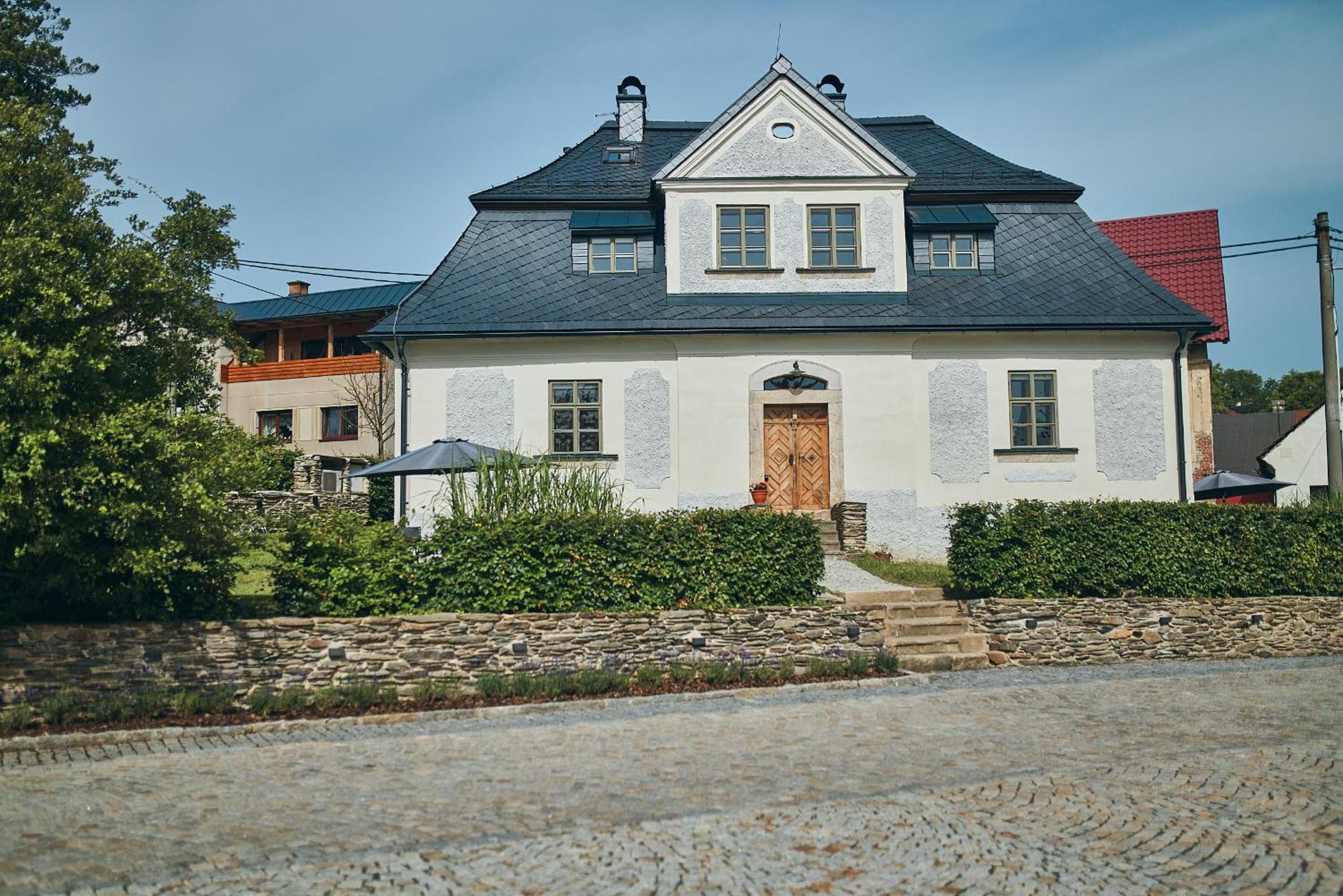 Barokni Kaplanka 1796 A. D. - Luxusni Apartmany V Ceskem Raji Zelezny Brod Zewnętrze zdjęcie