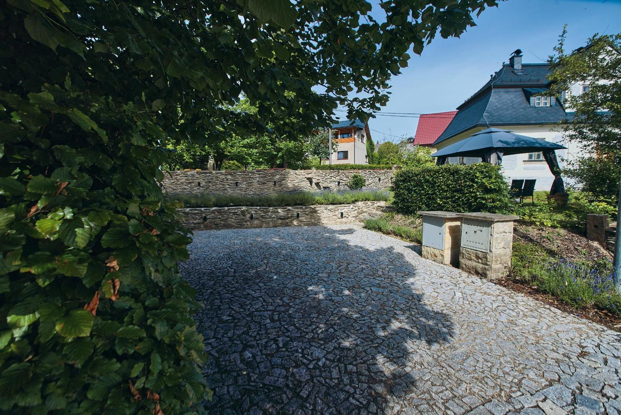 Barokni Kaplanka 1796 A. D. - Luxusni Apartmany V Ceskem Raji Zelezny Brod Zewnętrze zdjęcie